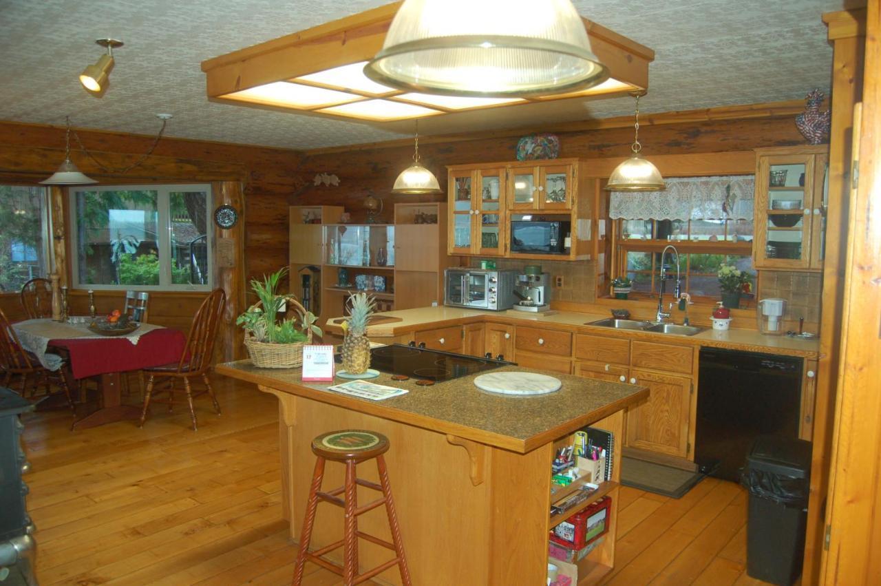 Union Bay Log Home Bagian luar foto